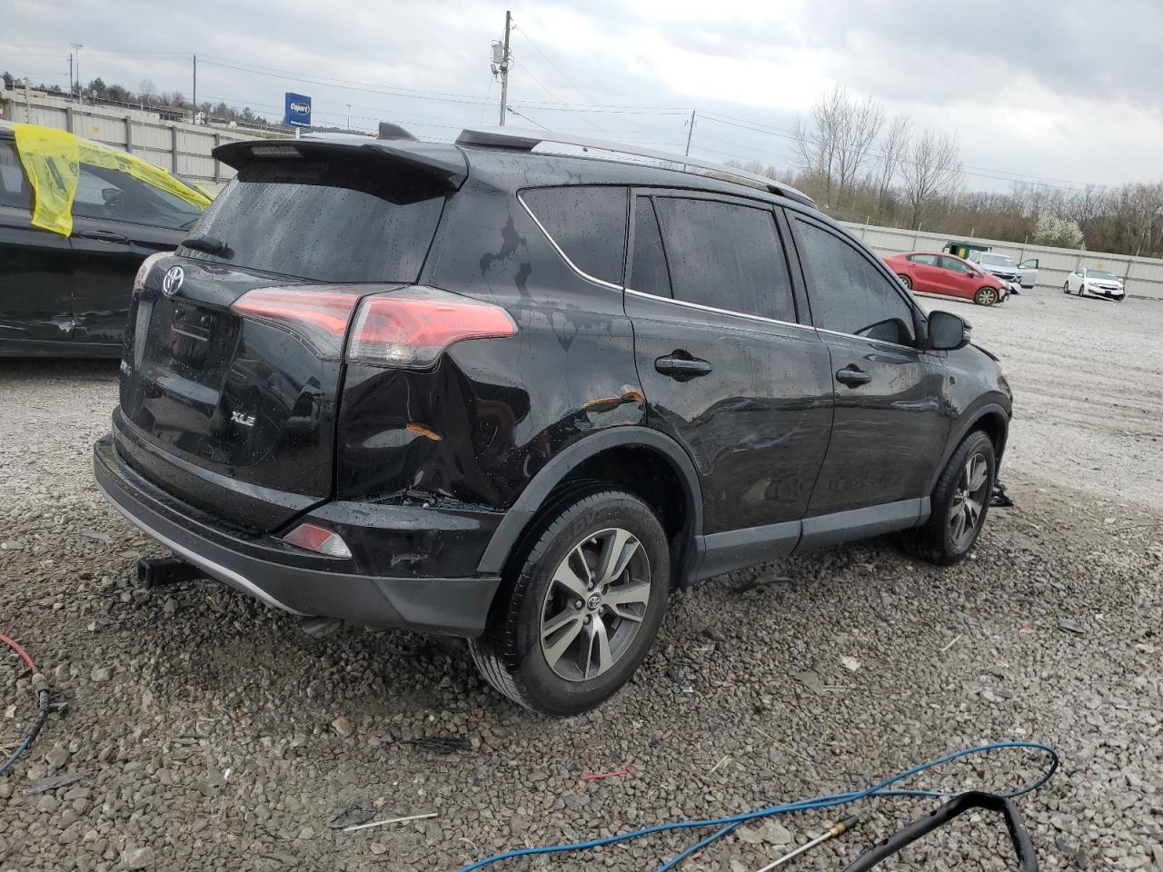 2T3WFREV9HW392047 2017 Toyota Rav4 Xle