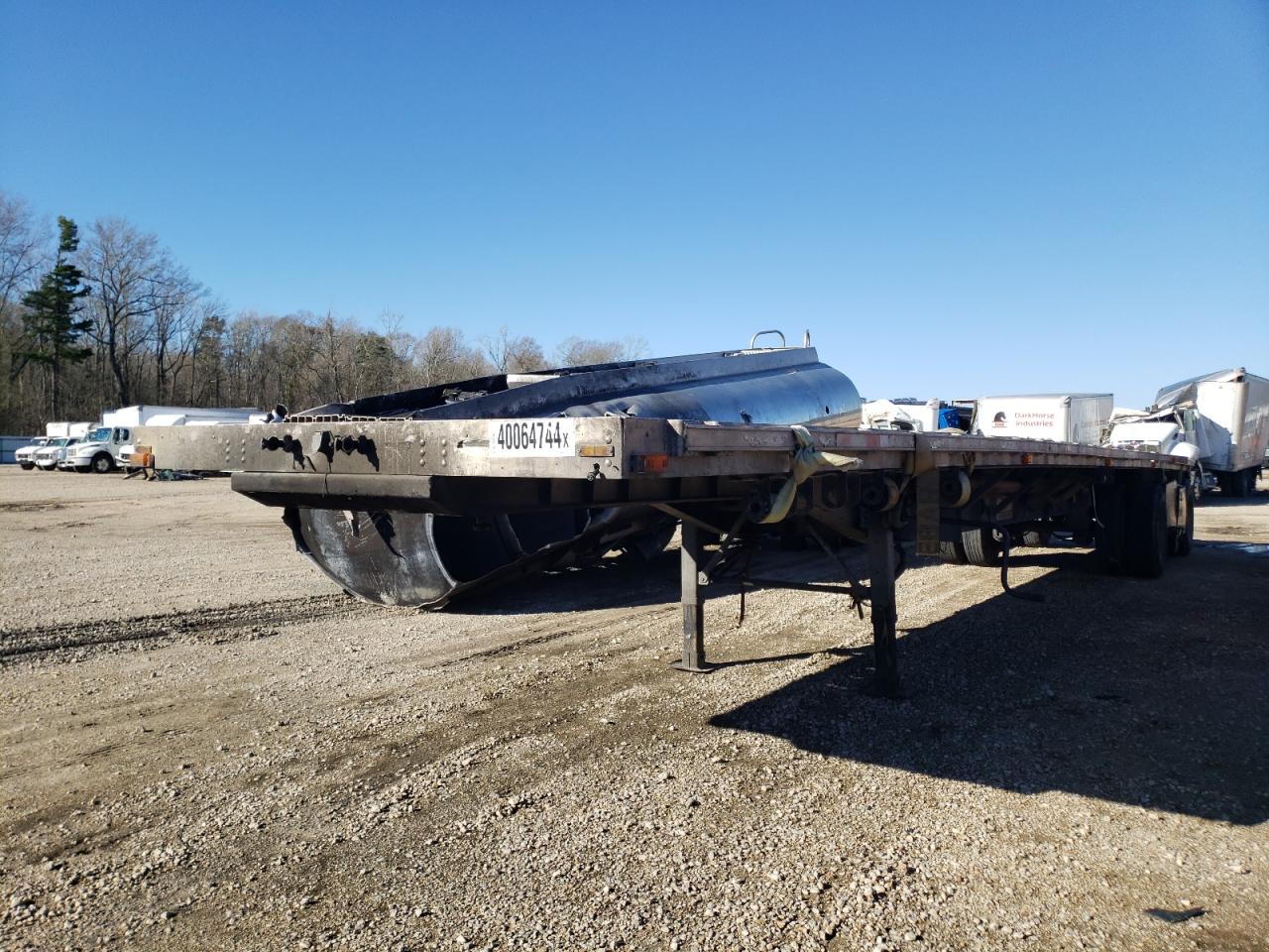 1TTF4820322008311 2002 Utility Flatbed Tr