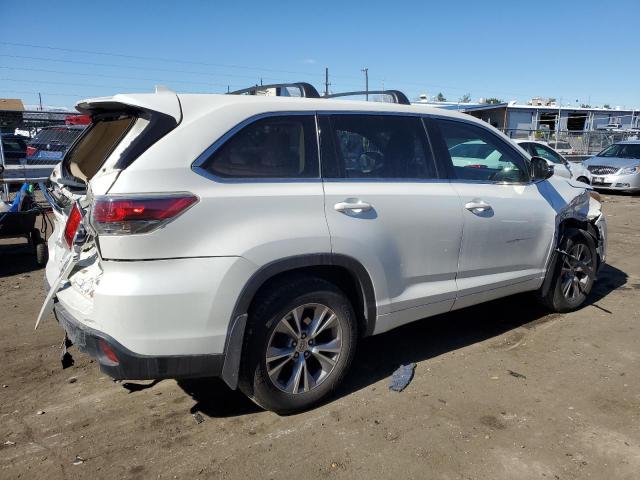 VIN 5TDBKRFH7FS074378 2015 Toyota Highlander, LE no.3