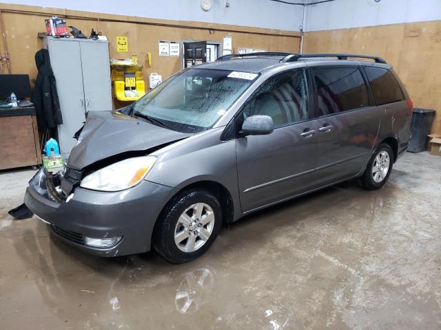 2005 Toyota Sienna XLE