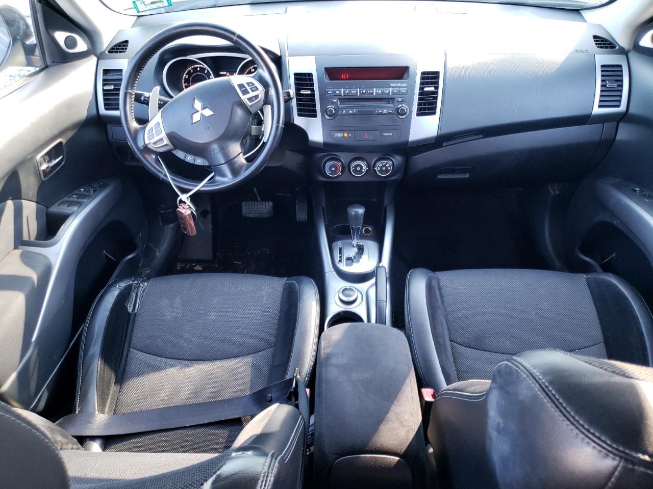 JA4JT3AW7AZ003825 2010 Mitsubishi Outlander Se