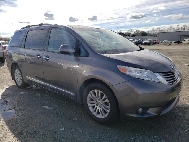 2017 TOYOTA SIENNA XLE - 5TDYZ3DC0HS770674
