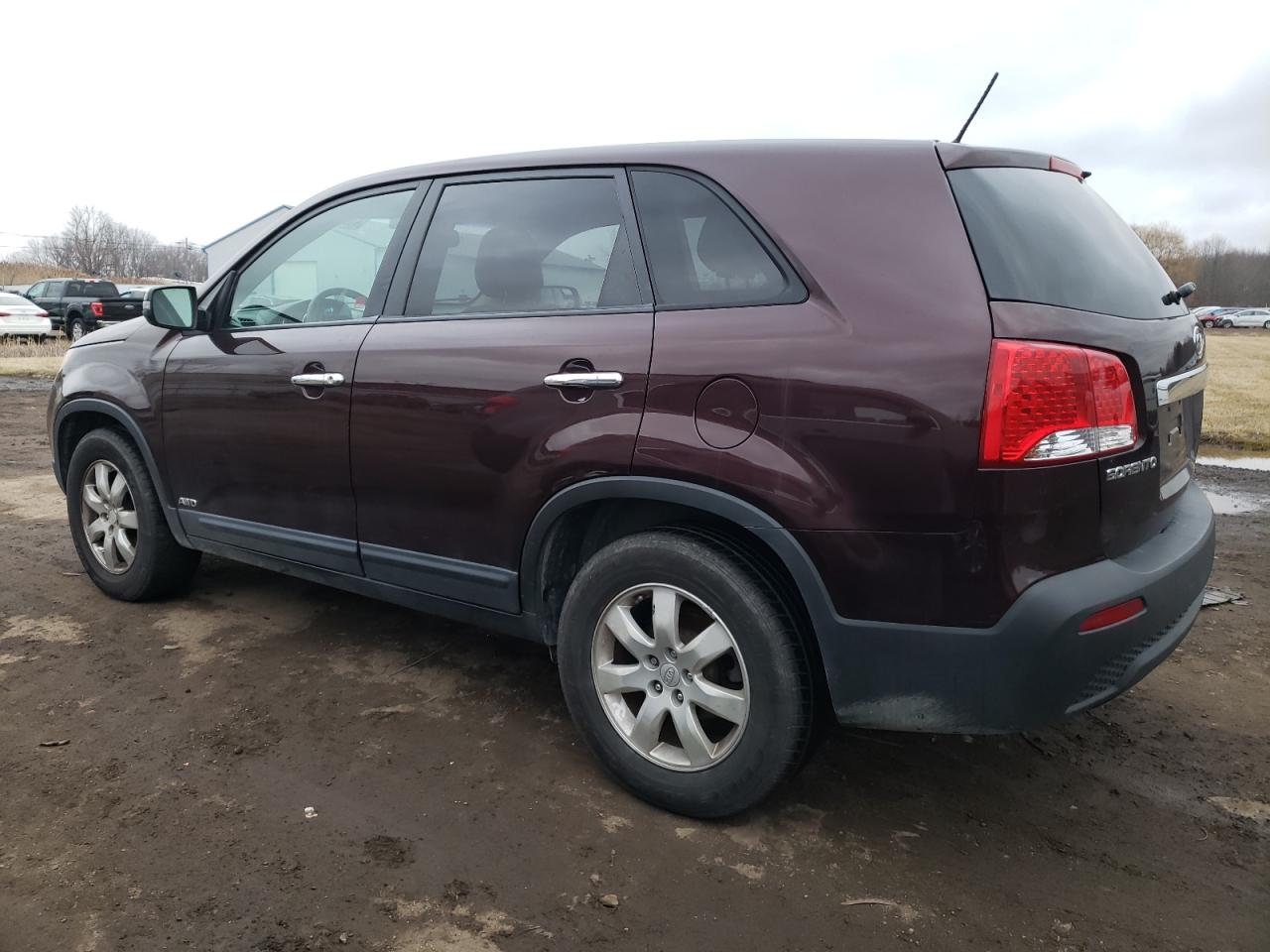 5XYKTCA16BG015060 2011 Kia Sorento Base