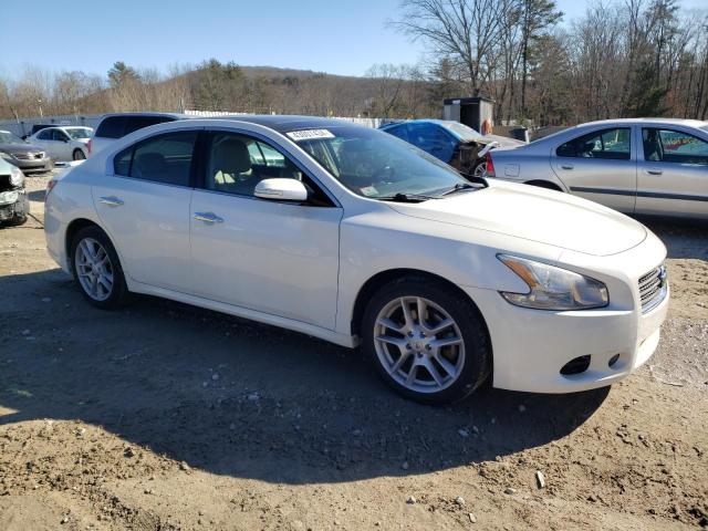 2010 Nissan Maxima - Image 4