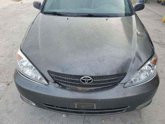 Lot #2356397729 2004 TOYOTA CAMRY LE salvage car