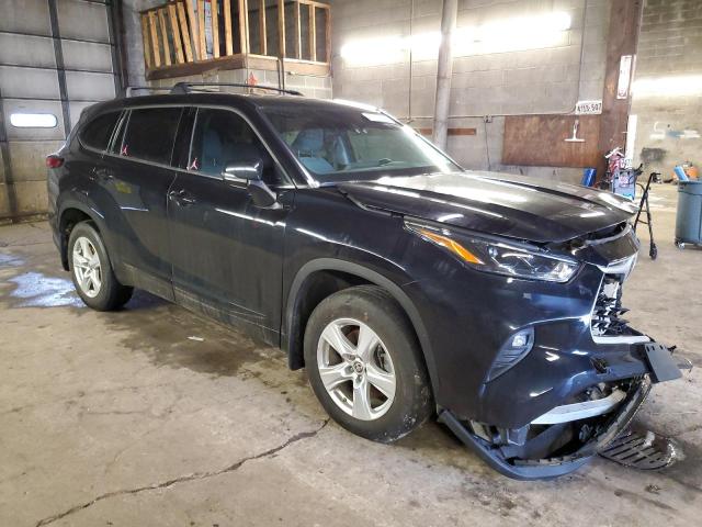 VIN 5TDBZRBH8NS256977 2022 Toyota Highlander, L no.4