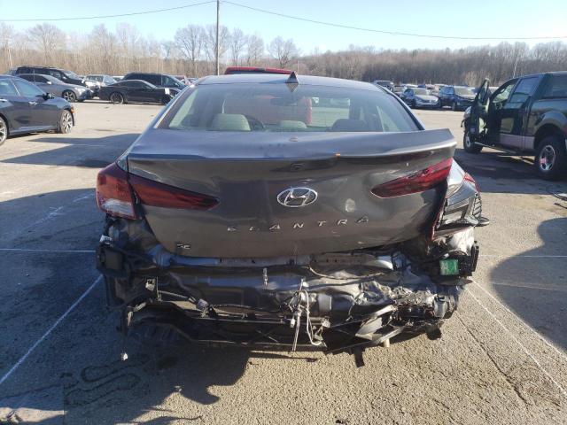 2019 HYUNDAI ELANTRA SE - 5NPD84LF9KH421982