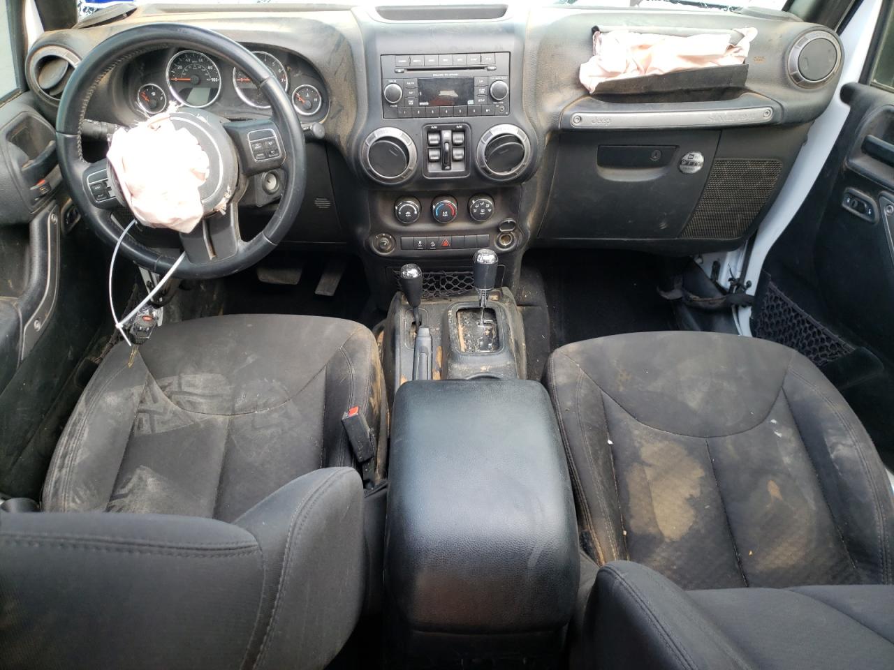 1C4HJWDG2JL920156 2018 Jeep Wrangler Unlimited Sport