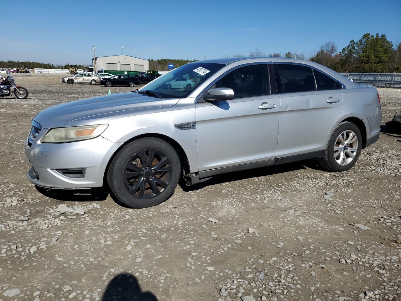 1FAHP2EW1CG105137 2012 Ford Taurus Sel