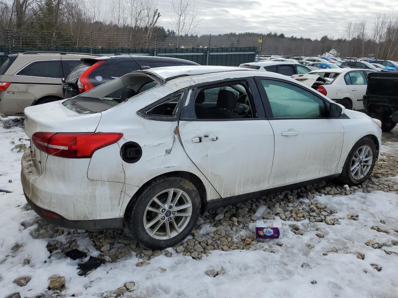 1FADP3F22JL264009 2018 Ford Focus Se