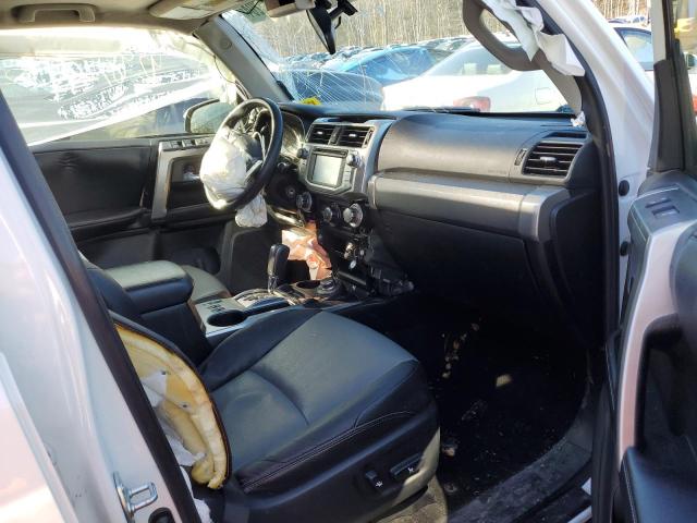 2017 TOYOTA 4RUNNER SR JTEBU5JR1H5425289