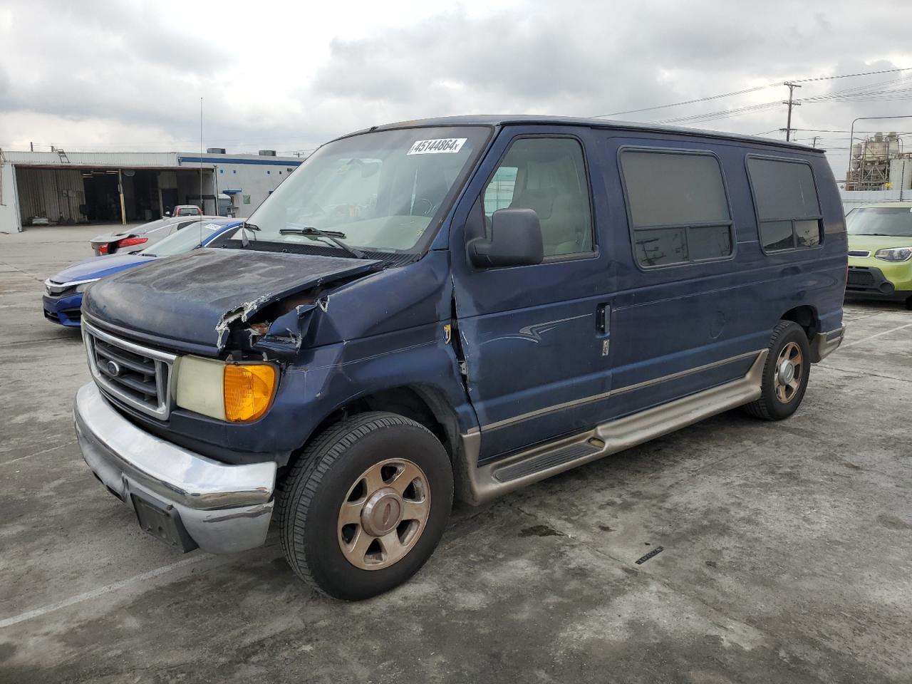 1fdre14lx4ha70398 1FDRE14LX4HA70398 2004 Ford Econoline E150 Van