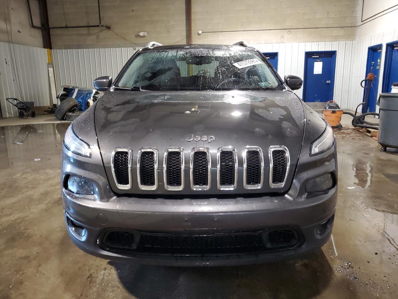 2014 Jeep Cherokee Limited vin: 1C4PJMDS0EW222931