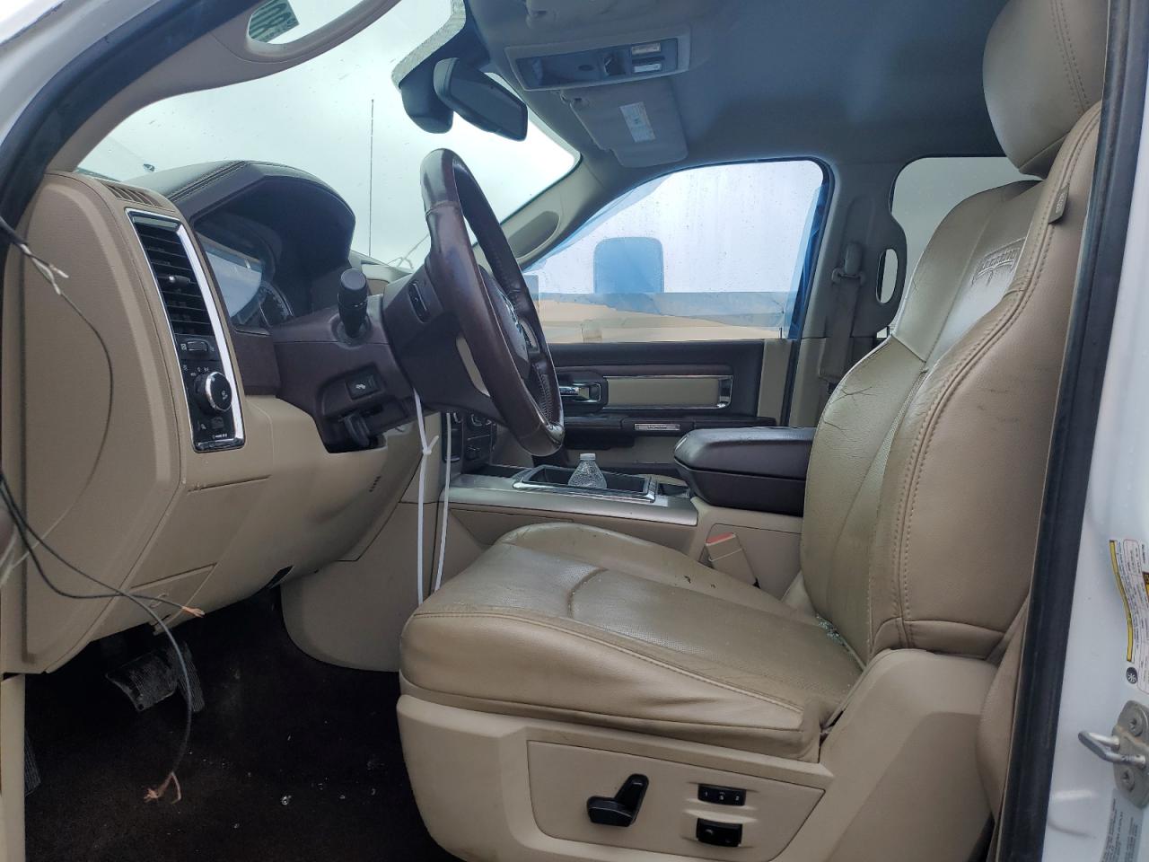 3C6UR5FL6FG692198 2015 Ram 2500 Laramie