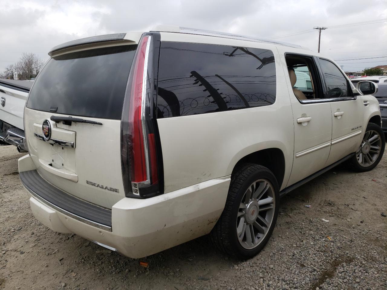 WGYS4JEF2ER236789 2014 Cadillac Escalade Esv Premium