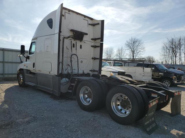 Lot #2381271004 2018 FREIGHTLINER CASCADIA 1 salvage car