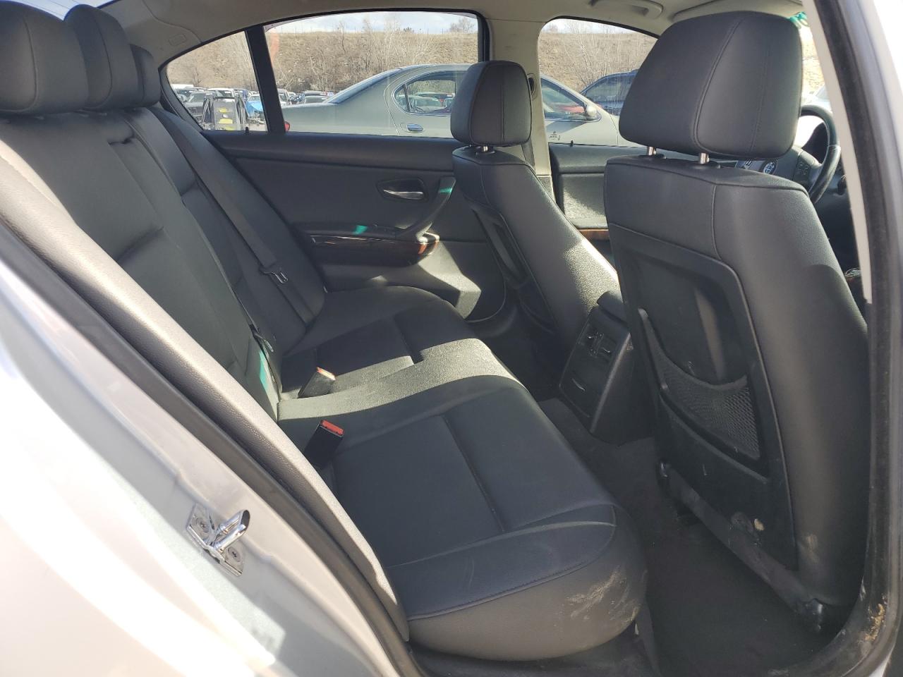 WBAVC93547KZ71992 2007 BMW 328 Xi