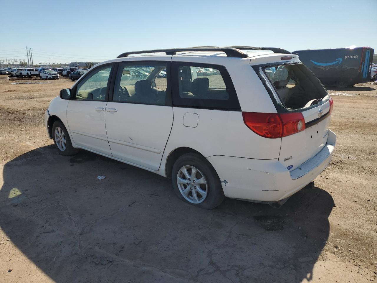 Lot #2895153834 2006 TOYOTA SIENNA CE