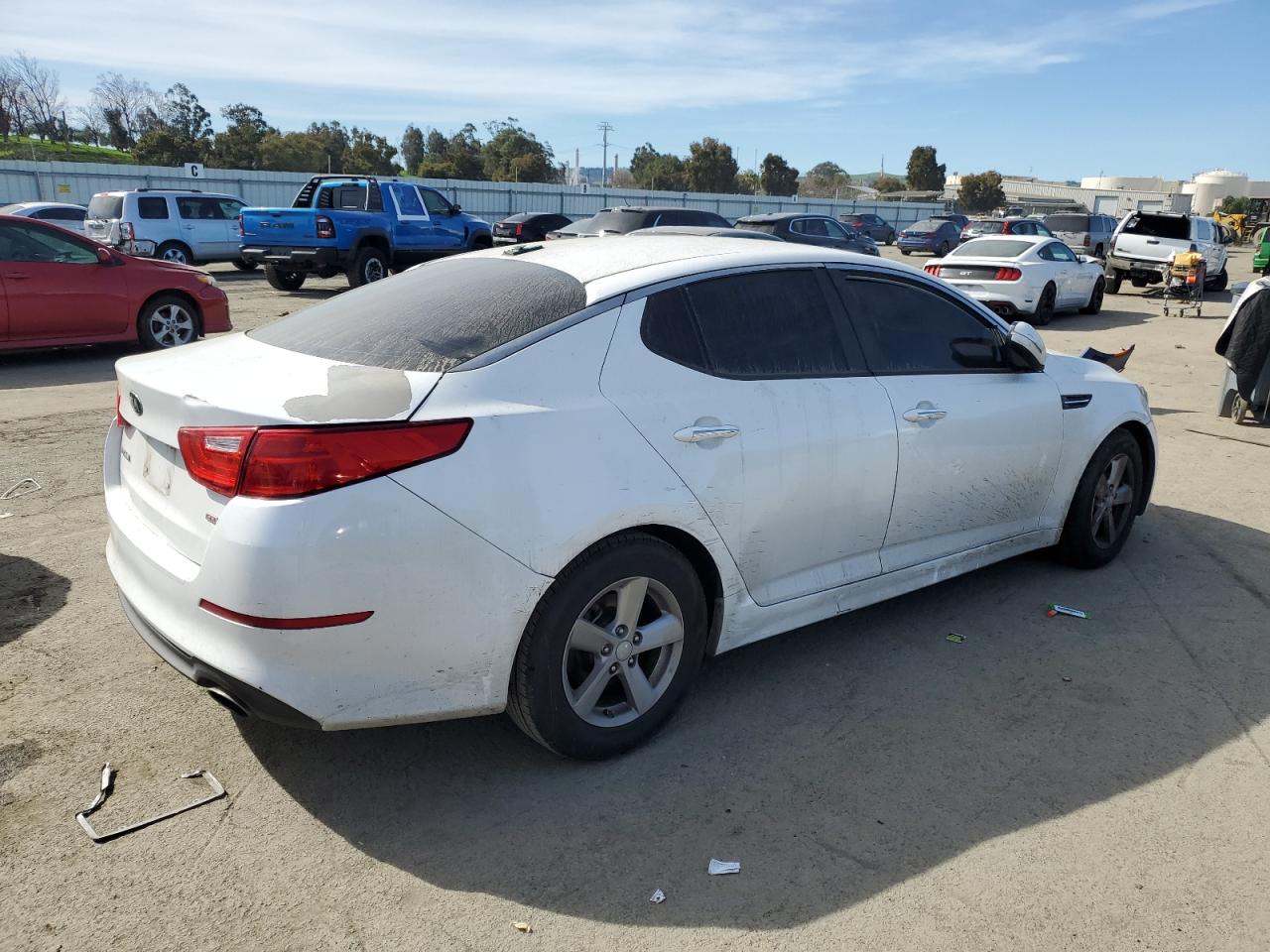 2015 Kia Optima Lx vin: 5XXGM4A79FG373194