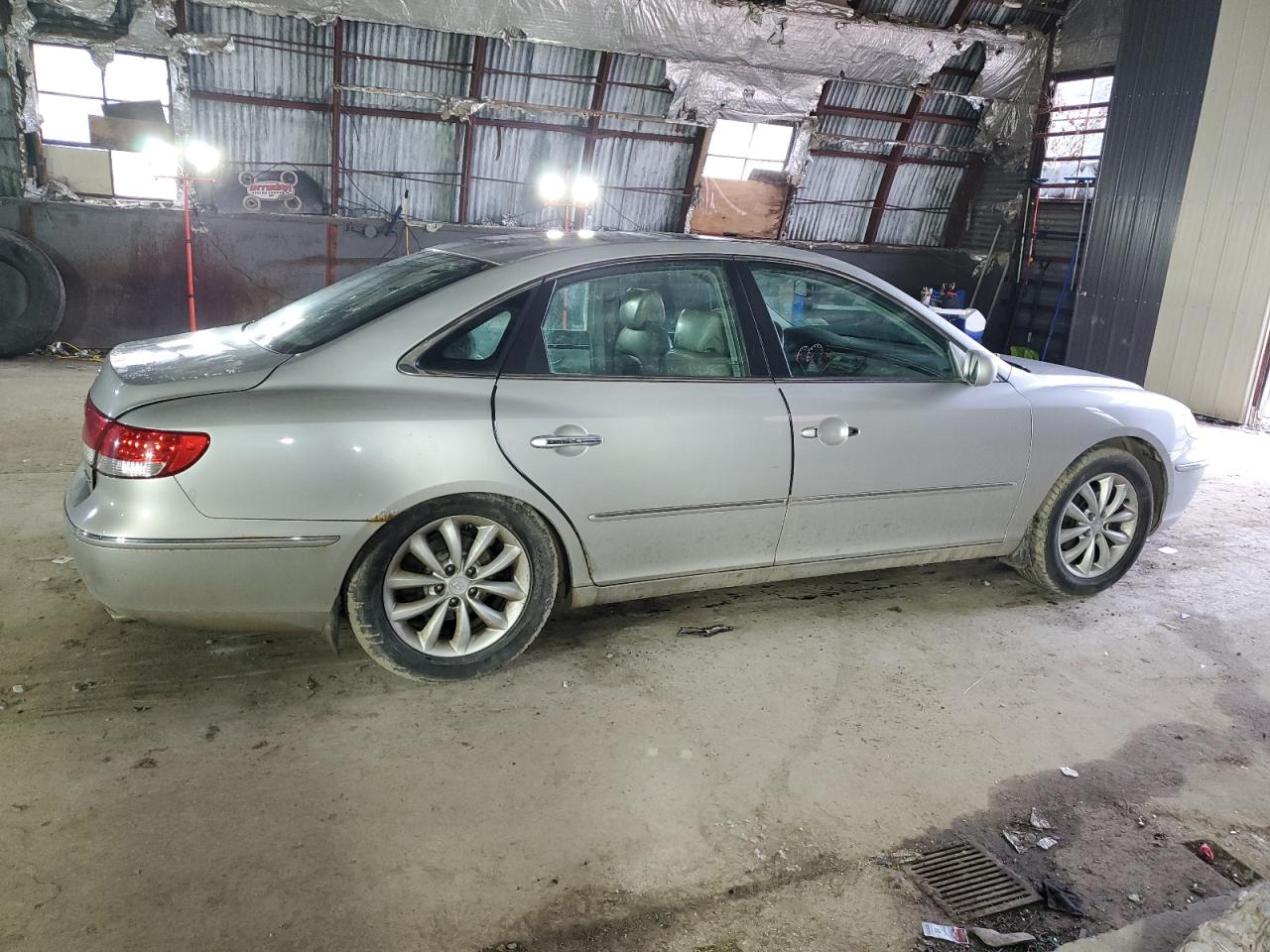 KMHFC46F56A127863 2006 Hyundai Azera Se