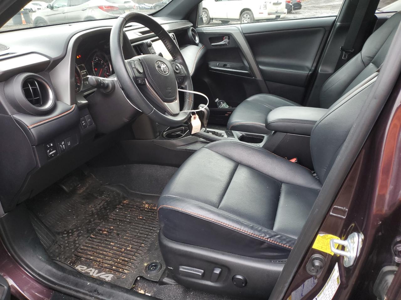 2T3JFREV8HW666378 TOYOTA RAV4 2017