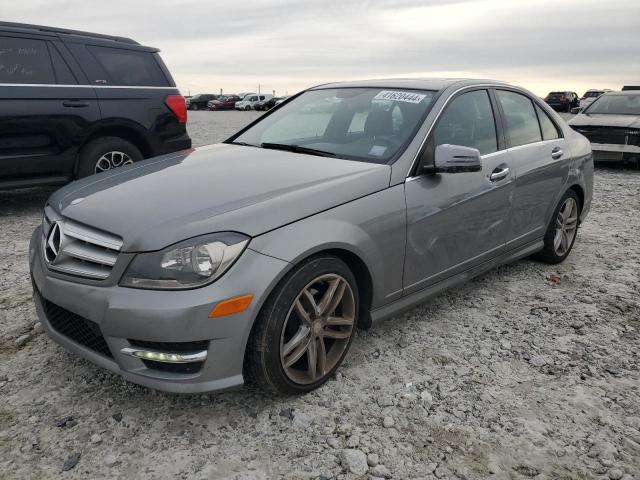 VIN WDDGF4HB1DA858884 2013 Mercedes-Benz C-Class, 250 no.1