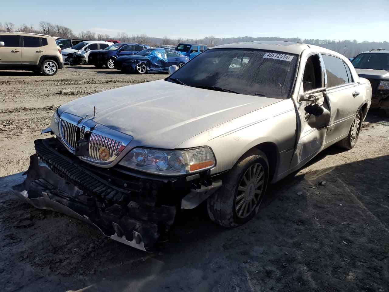 Lot #2339966863 2005 LINCOLN TOWN CAR S