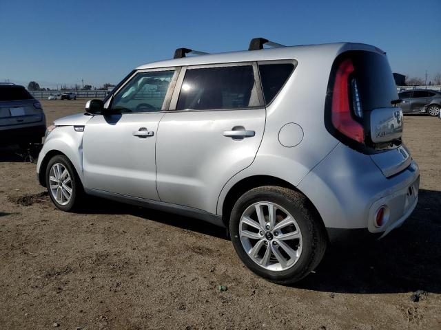 VIN 1FADP3K27FL381369 2019 KIA SOUL no.2