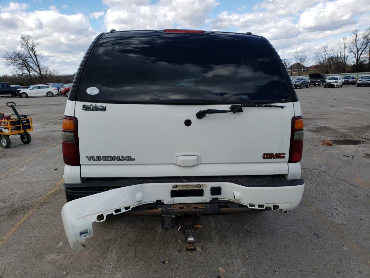 1GKFK66U13J127389 2003 GMC Yukon Xl Denali