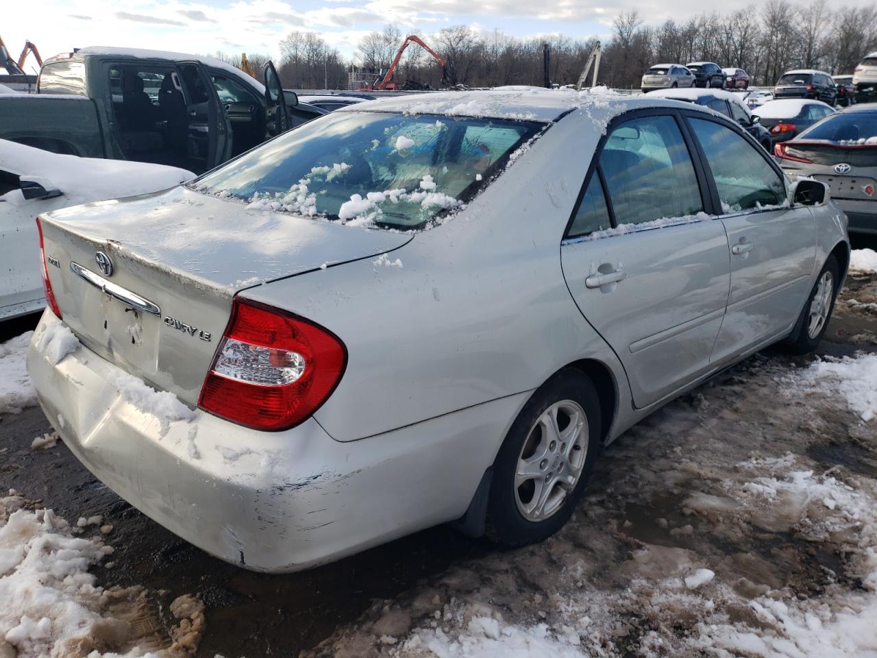 4T1BE32K12U525165 2002 Toyota Camry Le