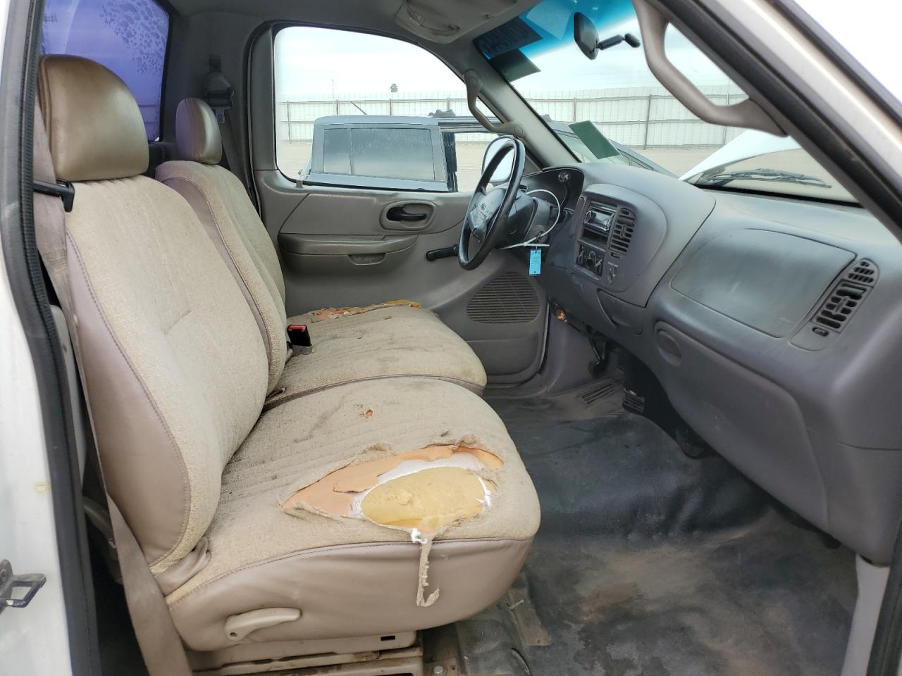 1FTZF1727YKB14287 2000 Ford F150 1FTZF1727YKB14287 2000 Ford F150