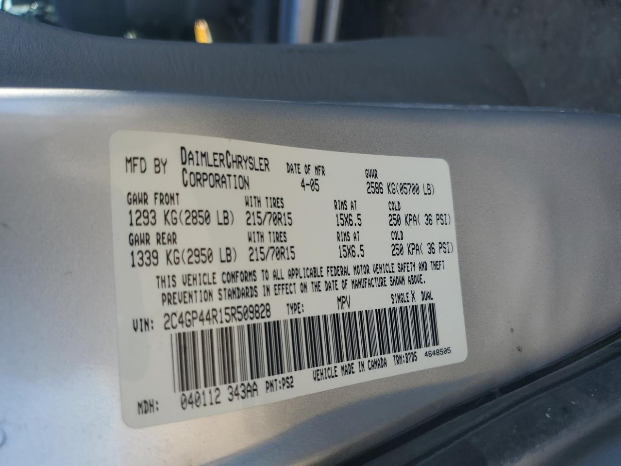 2C4GP44R15R509828 2005 Chrysler Town & Country Lx