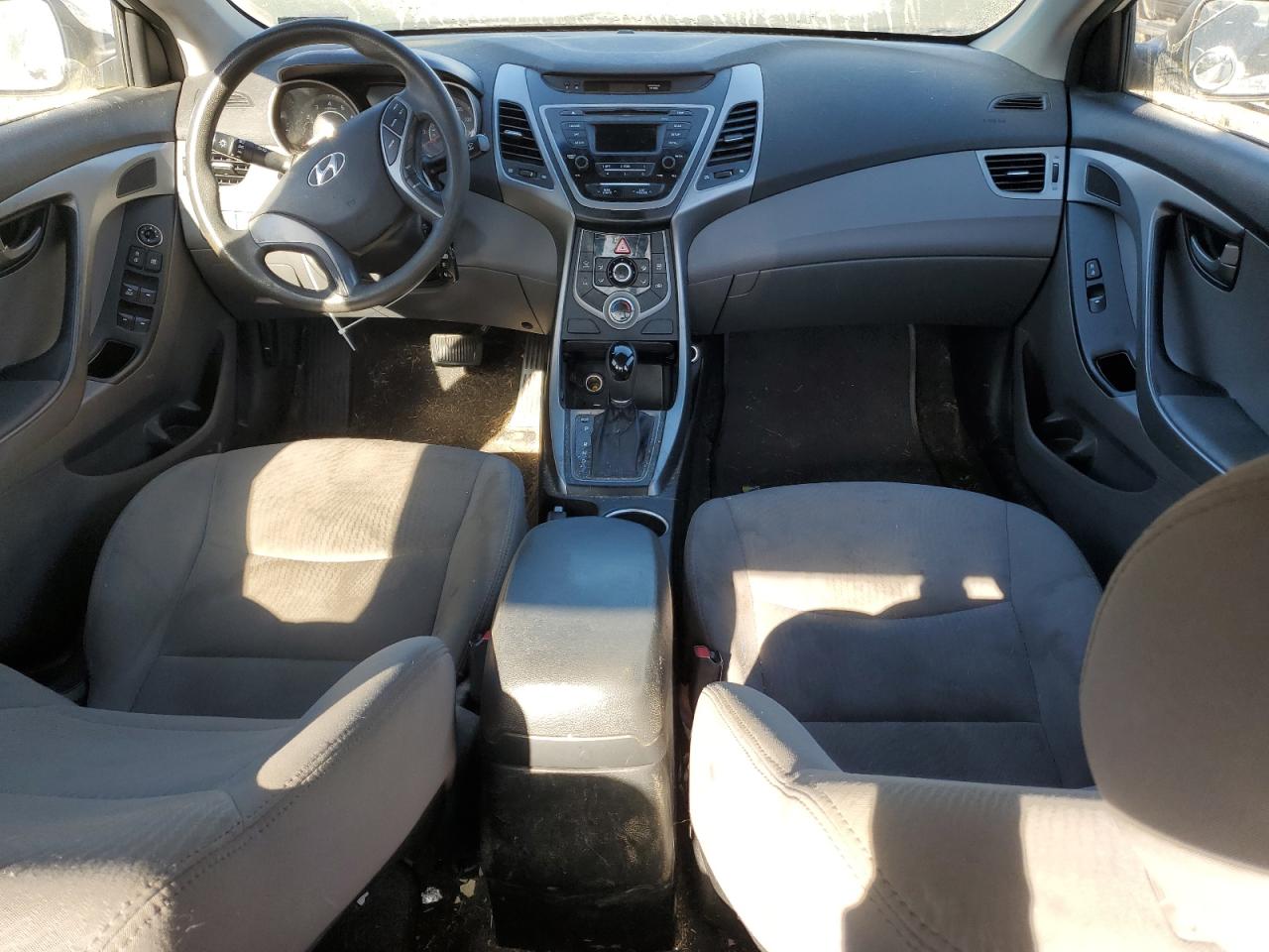 5NPDH4AE1GH677857 2016 Hyundai Elantra Se