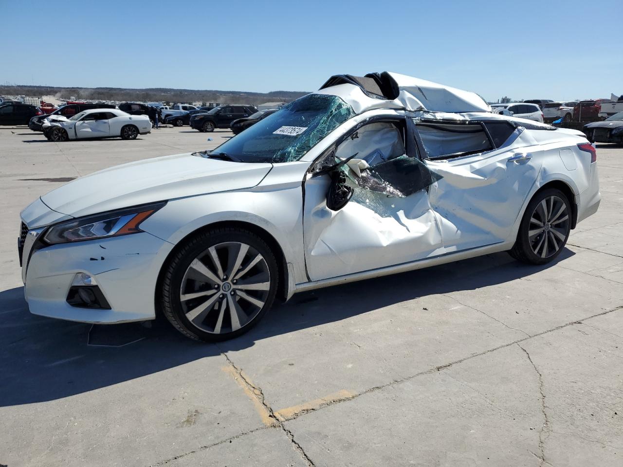 NISSAN ALTIMA PLATINUM