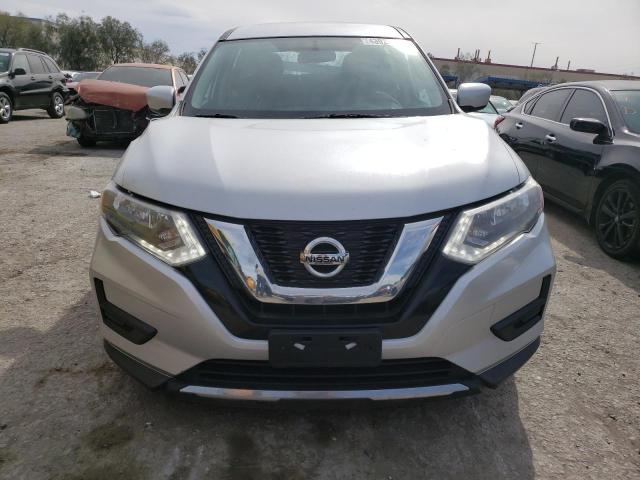 2017 Nissan Rogue S VIN: KNMAT2MV2HP555015 Lot: 43928024