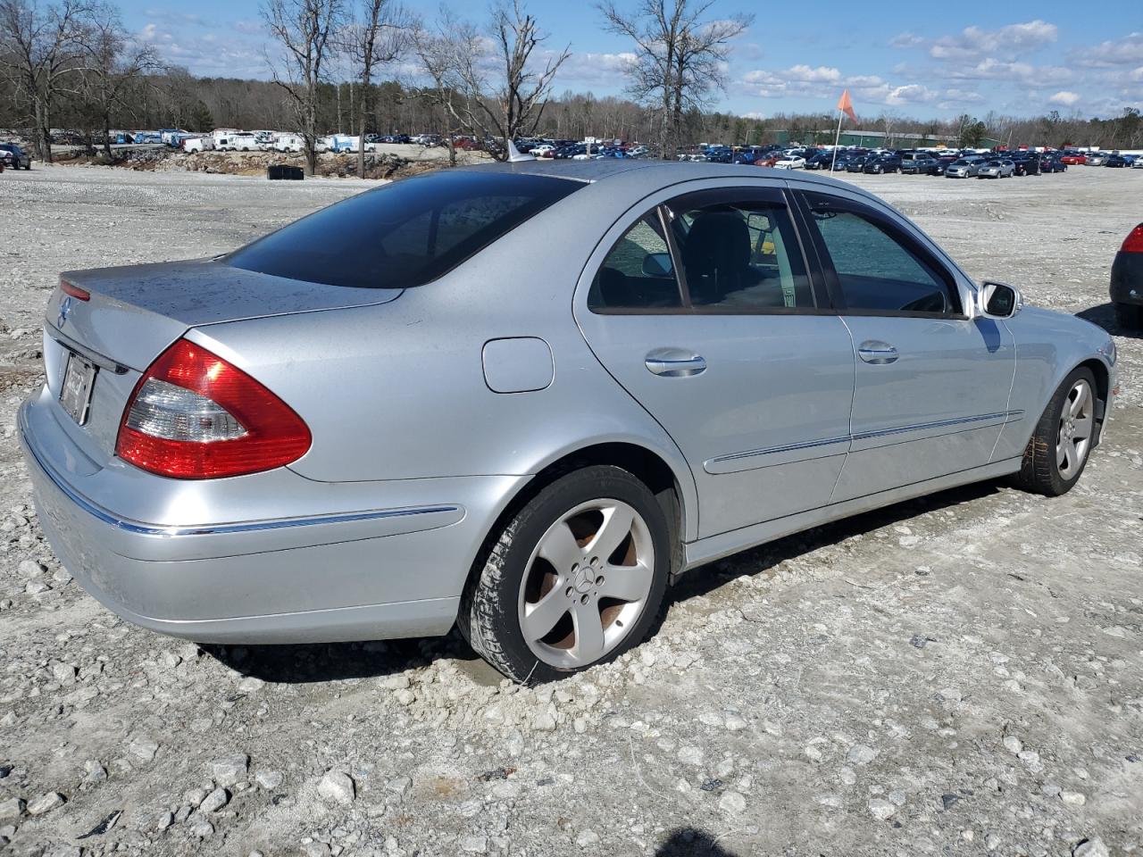 WDBUF72X77B018057 2007 Mercedes-Benz E 550