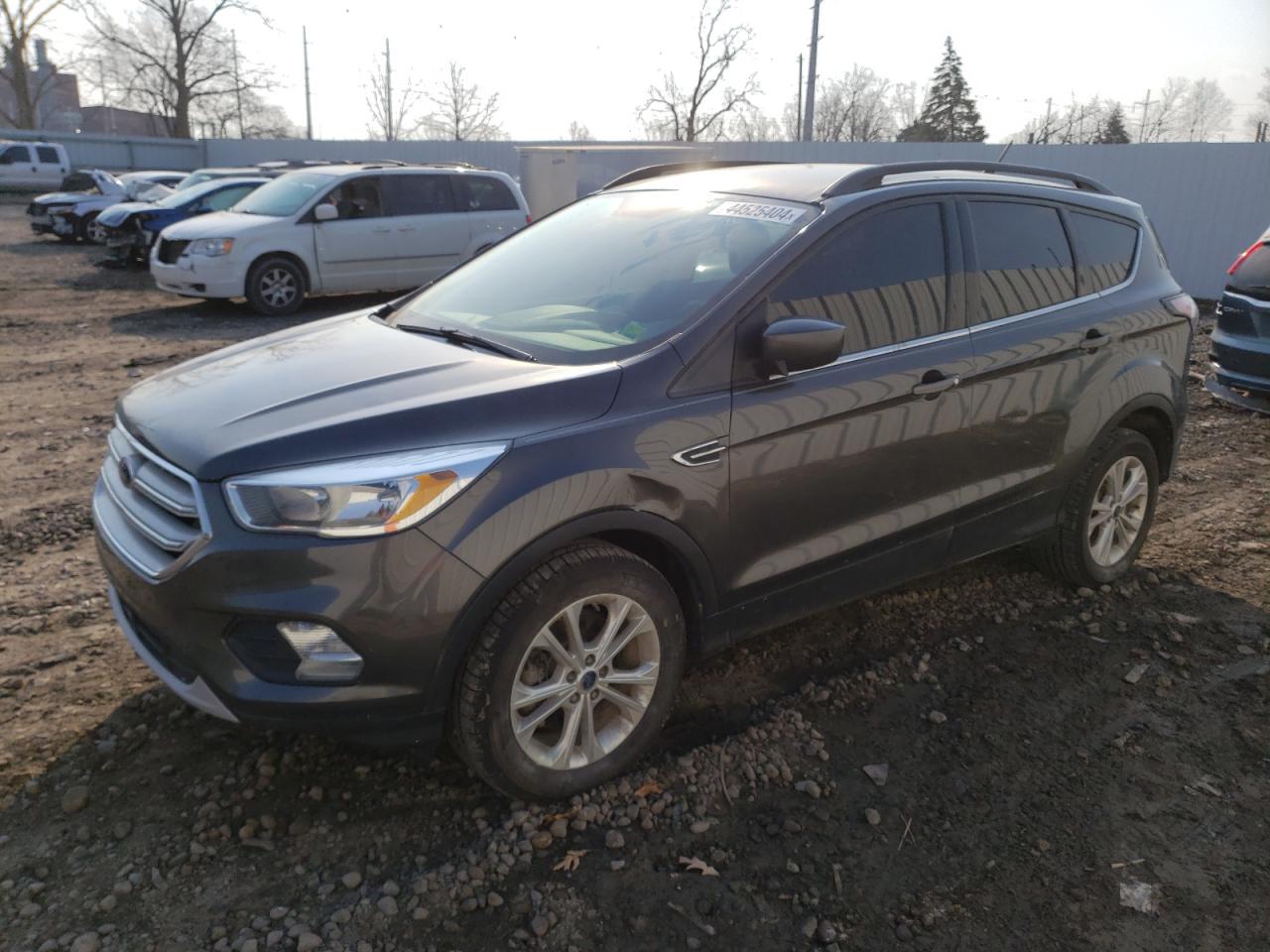 1FMCU9GDXJUA90827 2018 Ford Escape Se