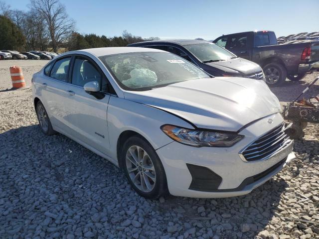  FORD FUSION 2019 Biały