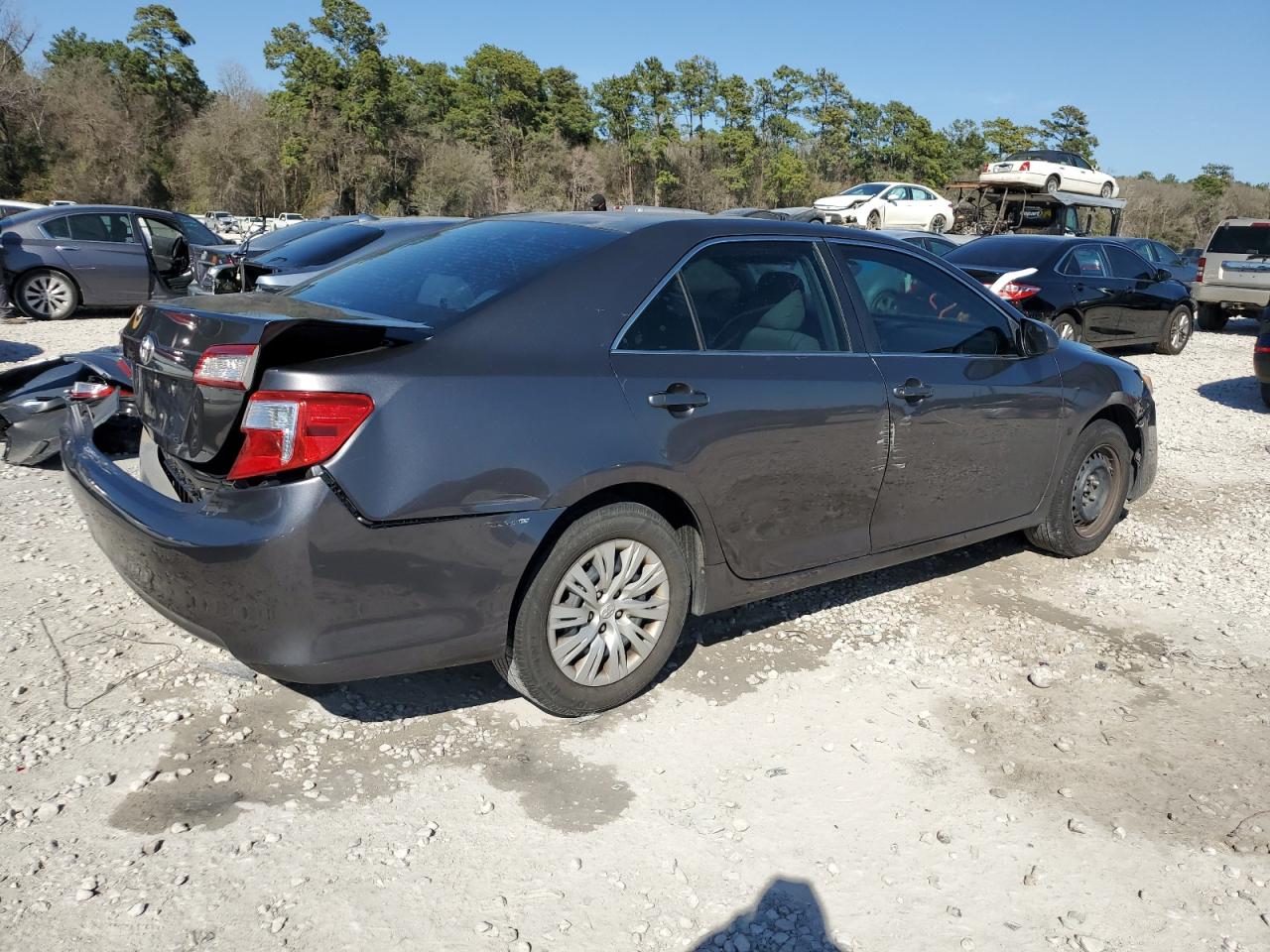 Lot #2773927407 2014 TOYOTA CAMRY L