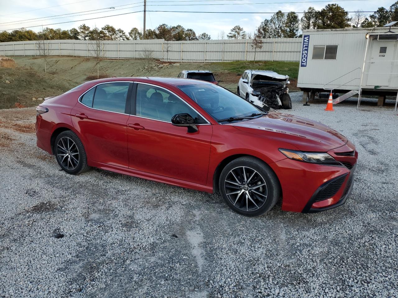 Lot #2990921421 2021 TOYOTA CAMRY SE