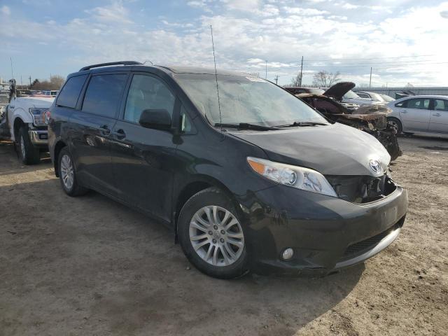 2012 Toyota Sienna - Image 4