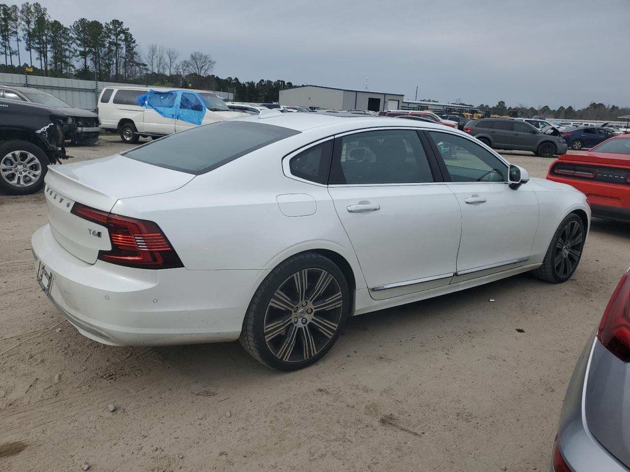 LVYA22ML7MP195146 2021 Volvo S90 T6 Inscription