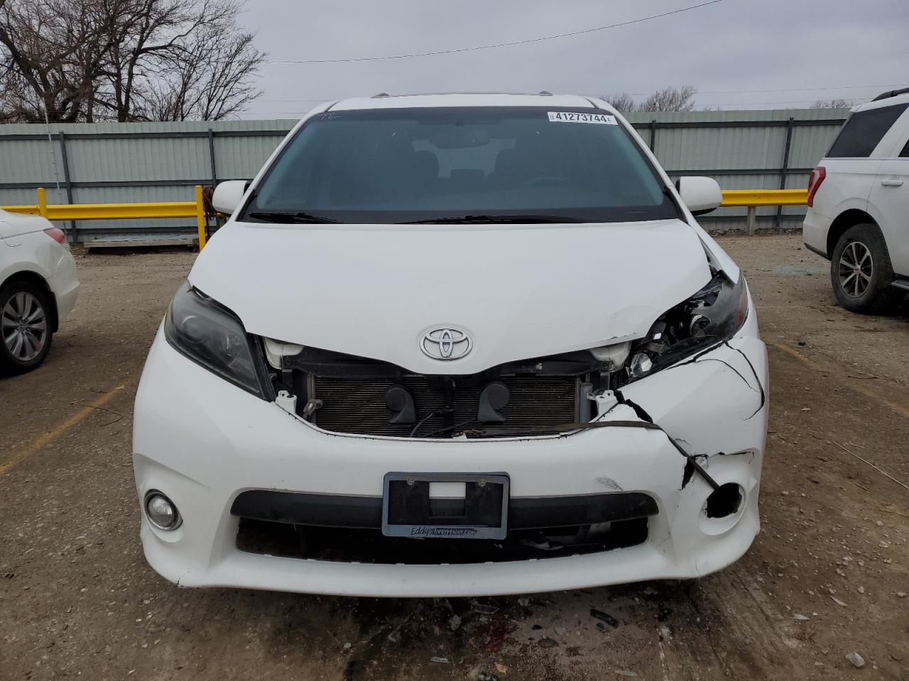 5TDXK3DC3FS668668 2015 Toyota Sienna Sport