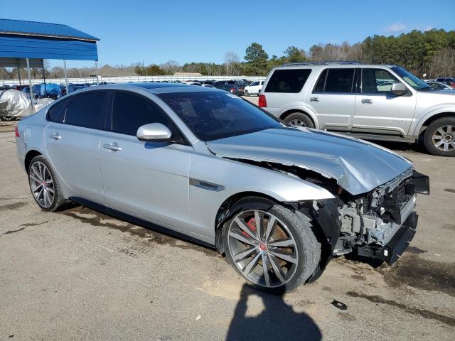 2017 JAGUAR XF S SAJBG4BV1HCY48226