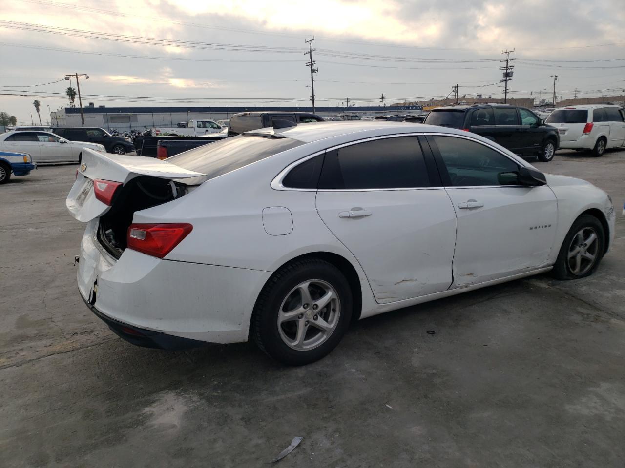 2018 Chevrolet Malibu Ls vin: 1G1ZB5ST9JF283365