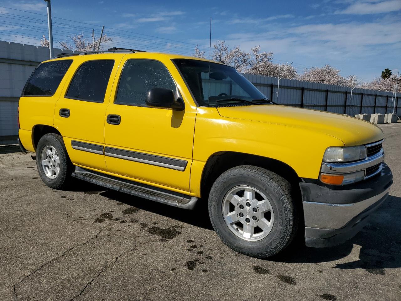 1gnec13t25j242855 1GNEC13T25J242855 2005 Chevrolet Tahoe C1500
