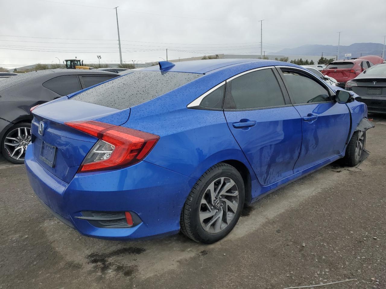 2018 Honda Civic Ex vin: 19XFC2F74JE010024