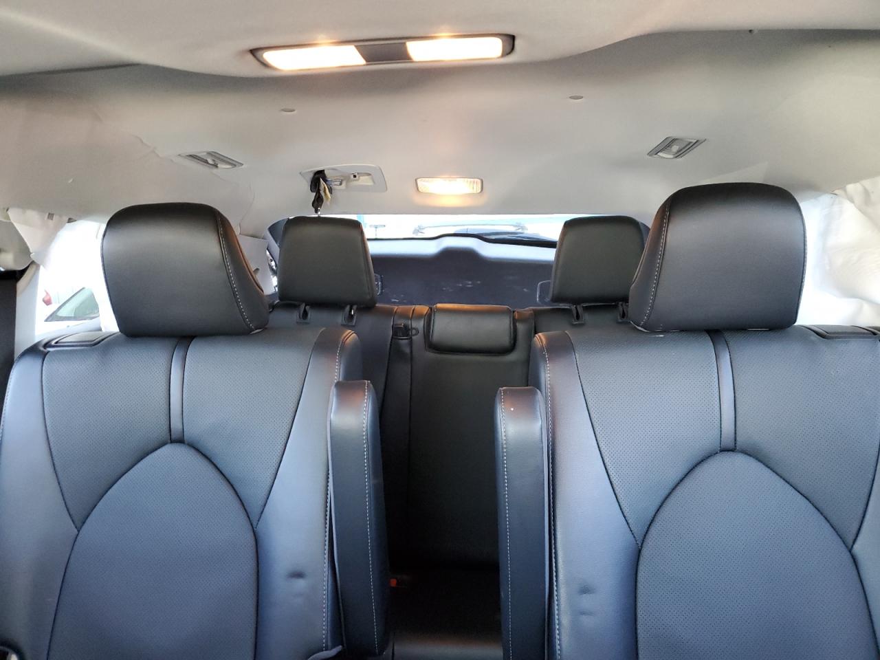 5TDDZRBH2NS206200 2022 Toyota Highlander Limited