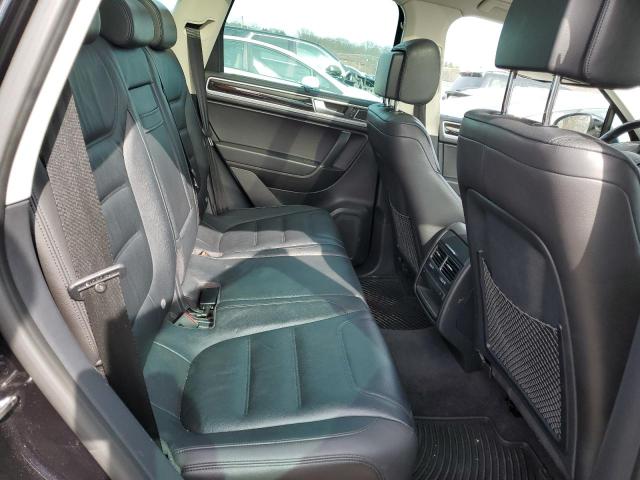2015 VOLKSWAGEN TOUAREG V6 WVGEF9BP6FD003064