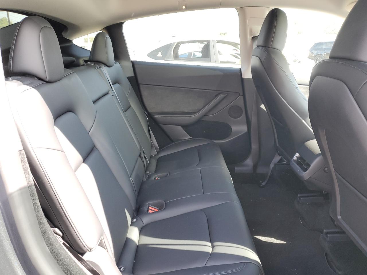 Tesla Model Y 2023 -auction- 9